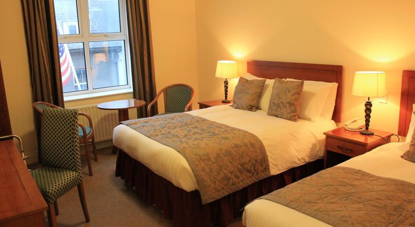 The Clonakilty Hotel الغرفة الصورة